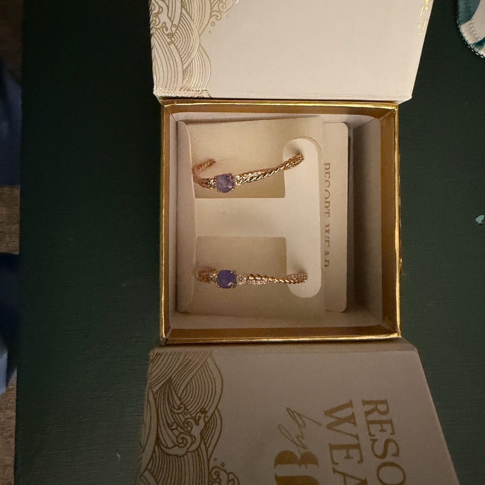 Bomb Party- Resort Wear Earrings